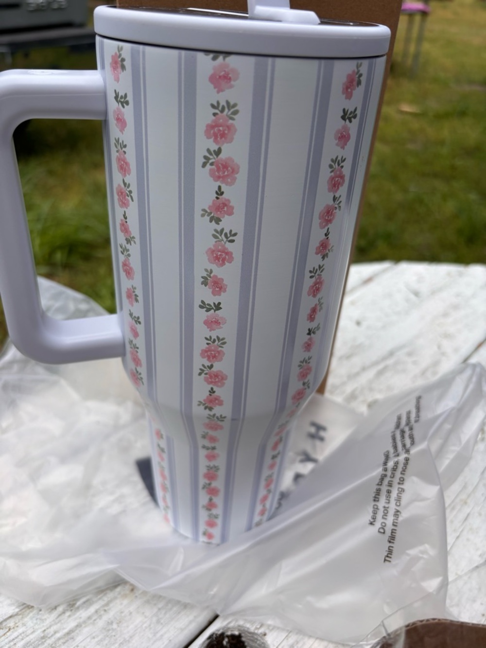 HydroJug Pink Floral Striped Travel Mug - Picture 4 of 9